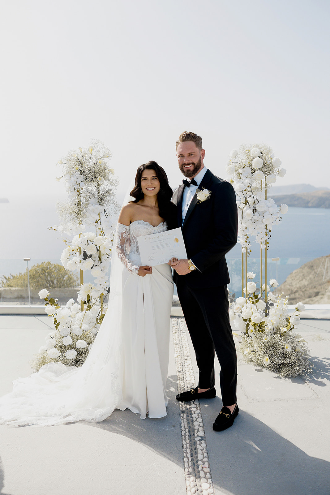 Elegant Wedding in Santorini - just married - Marvellous Wedding